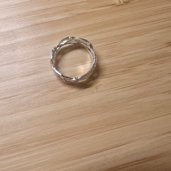 Dada London Thorne Ring - Picture 3 of 3